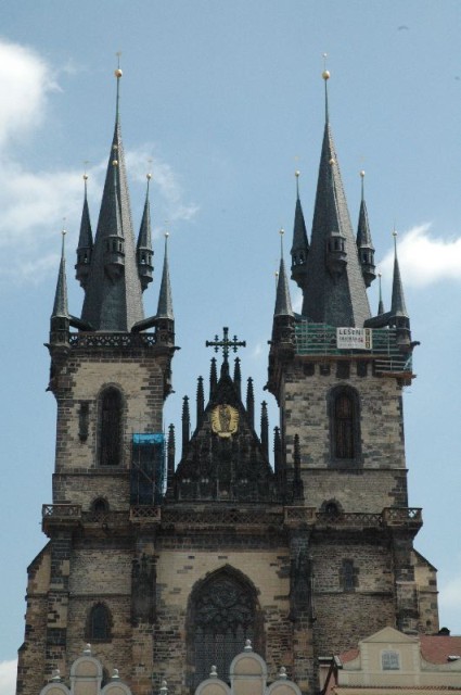 reminds me of disney castle
