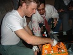 Robertcuttingcake2.JPG